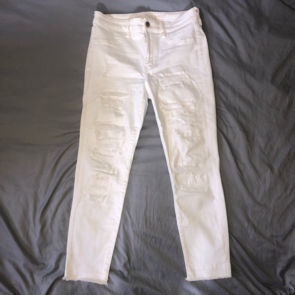 American Eagle White ripped skinny jeans